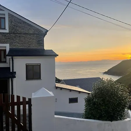 Casa Salitre - Terraza Mirador Y Vistas Al Puerto De Ortigueira